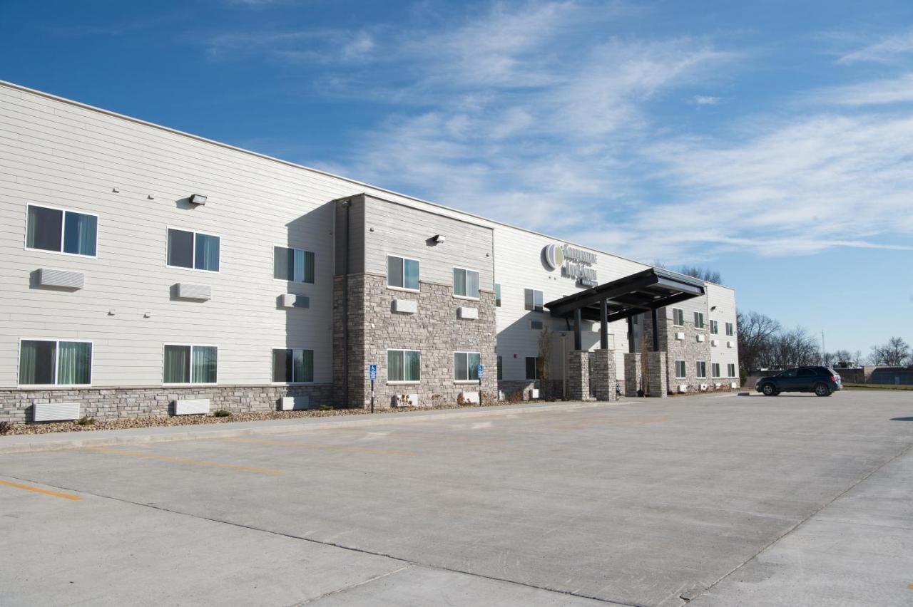Cobblestone Inn & Suites - Forest City Exterior foto